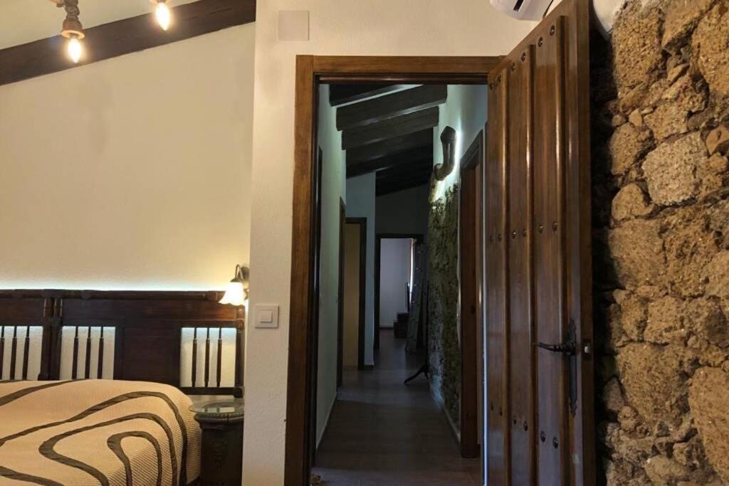 Casa - Apartamento Rural La Tahona Del Abuelo Plasenzuela Eksteriør billede